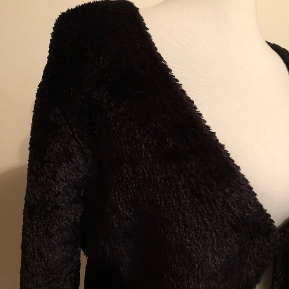 Nine West Black Cozy Fuzzy & Soft Sweater Shrug - Picture 4 of 9